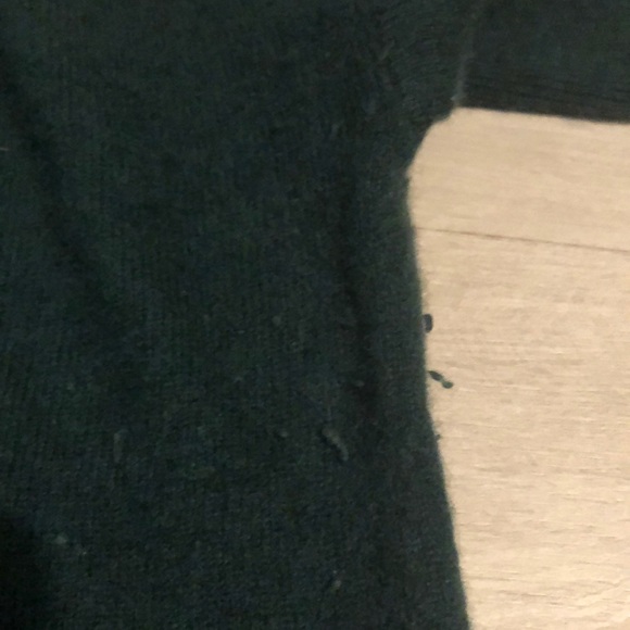 Cashmere Forest Green Lord and Taylor Boxy Sweater - Picture 3 of 4